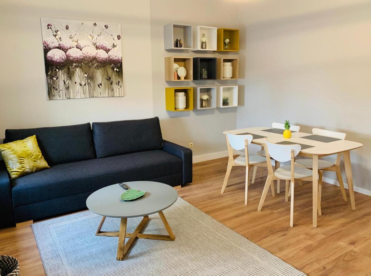 Family Apartment Wiesbaden Bagian luar foto
